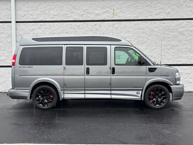 2026 GMC Savana Cargo Work Van - Photo 6