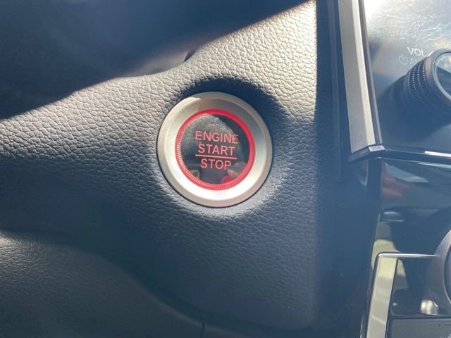 Used 2020  Honda Touring image 26