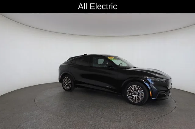 Used 2024 Black Ford Premium image 25