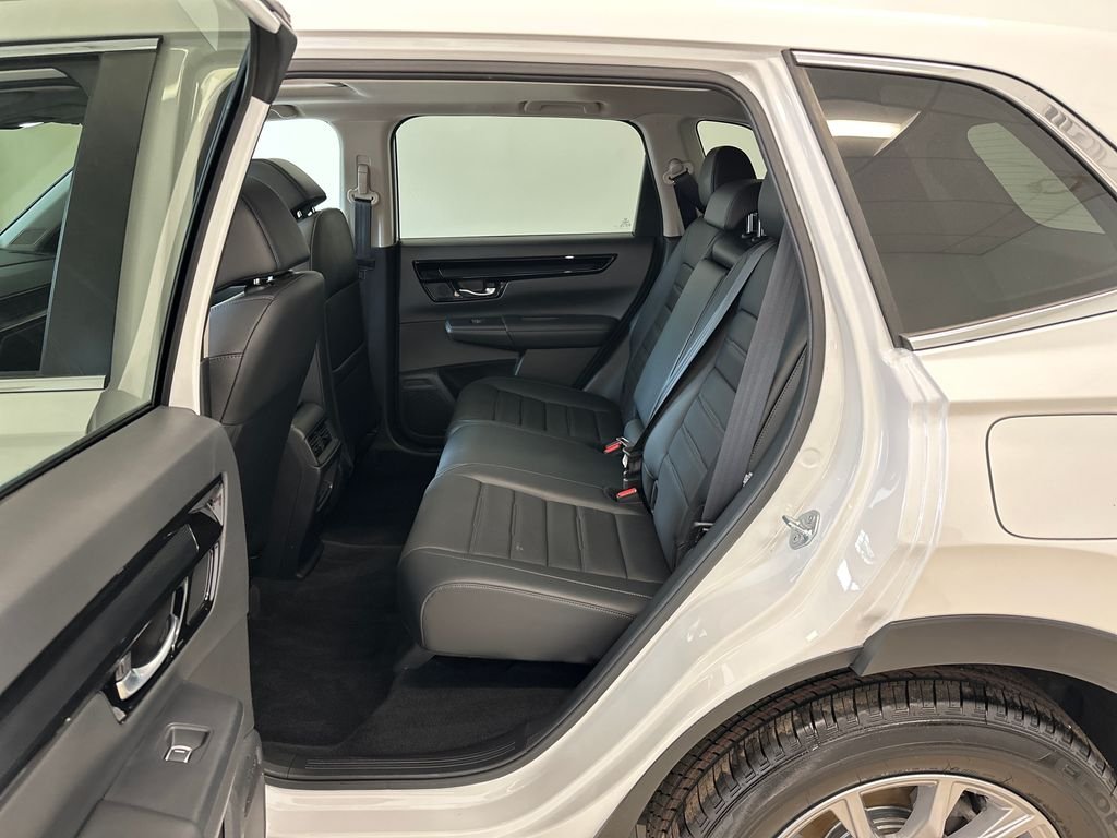 Used 2023 Silver Honda EX-L image 30