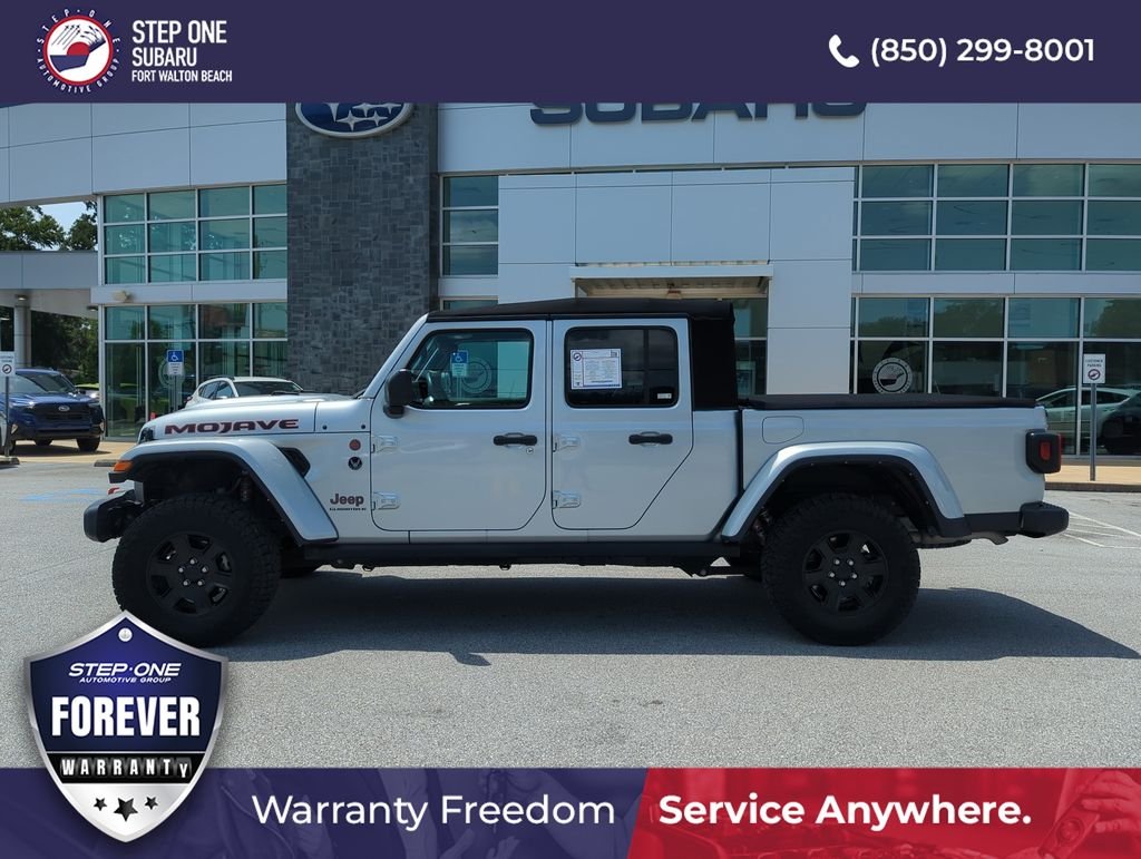 Used 2023 Silver Jeep Mojave image 4