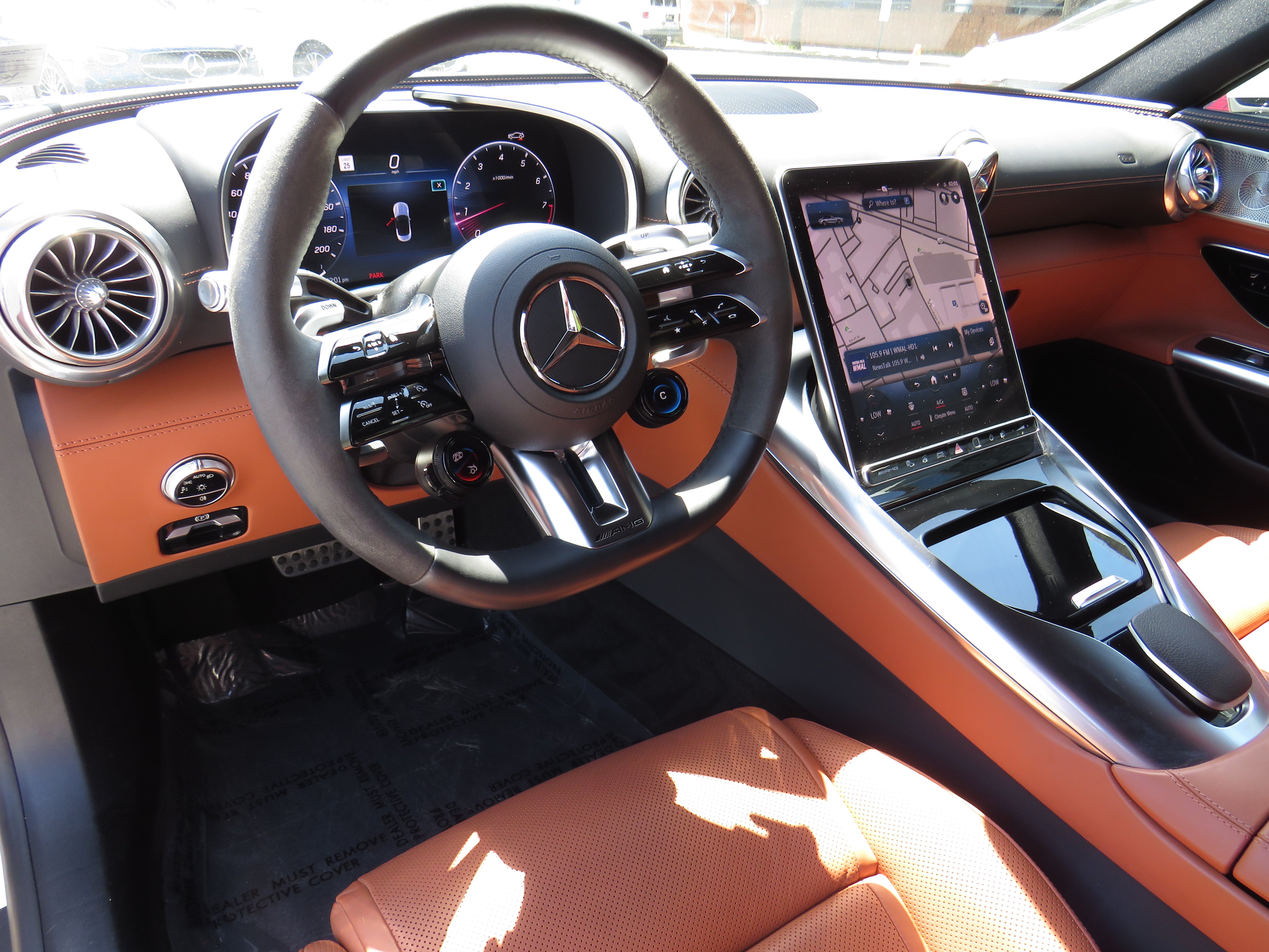 Certified Used 2022 MANUFAKTUR Moonlight White Metallic Mercedes-Benz AMG® SL 55 image 8