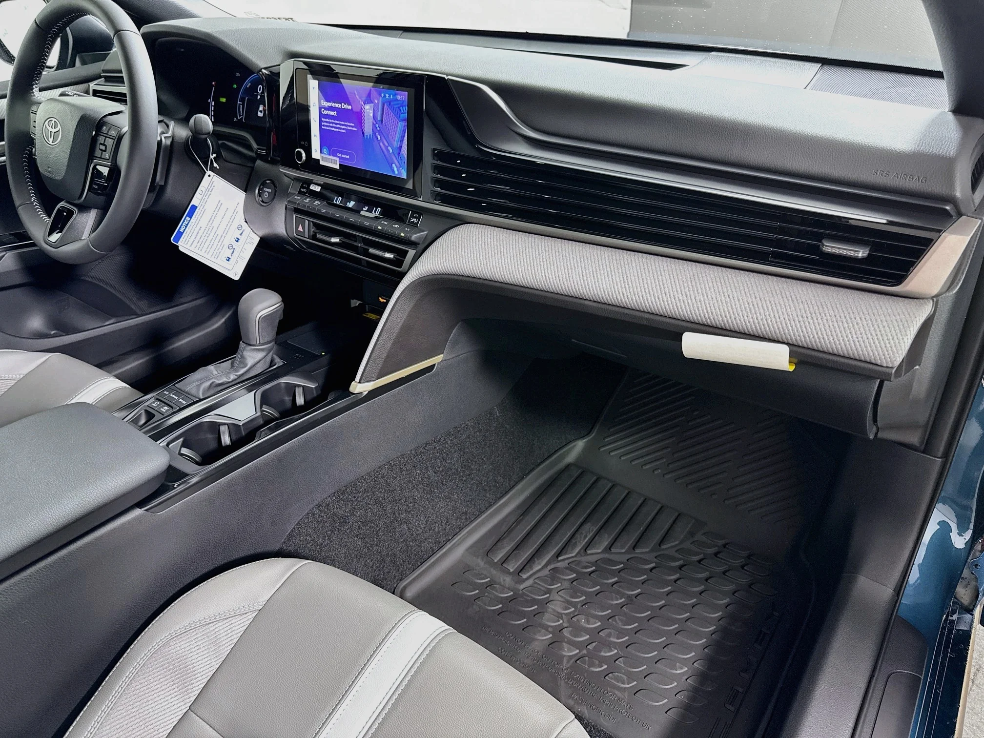 New 2026 Ocean Gem Toyota SE image 26