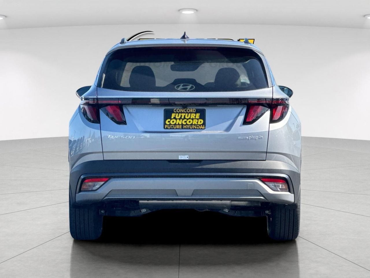 New 2025 Silver Hyundai SEL image 4