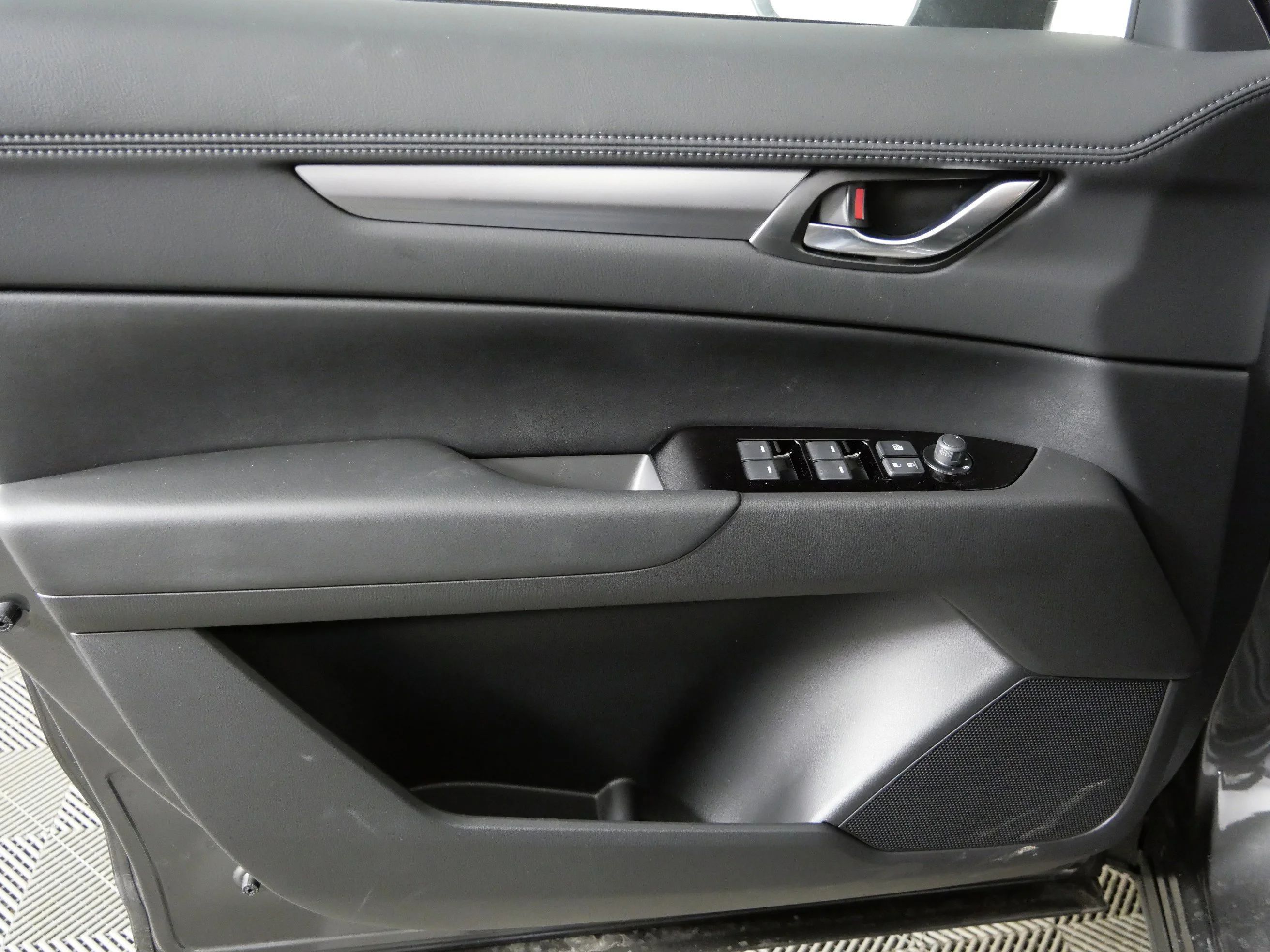 Used 2025 Machine Gray Metallic Mazda 2.5 S Select Package image 19
