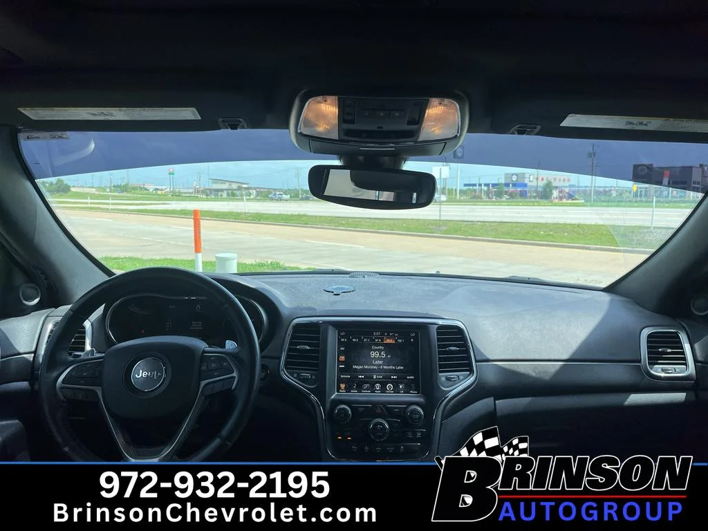 Used 2017 Silver Jeep Altitude image 10