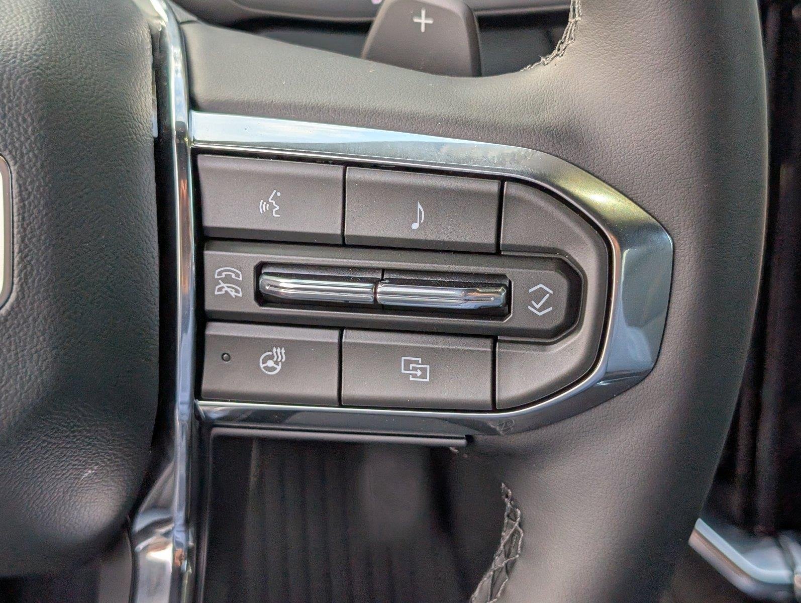 New 2027 Summit White GMC Elevation image 28