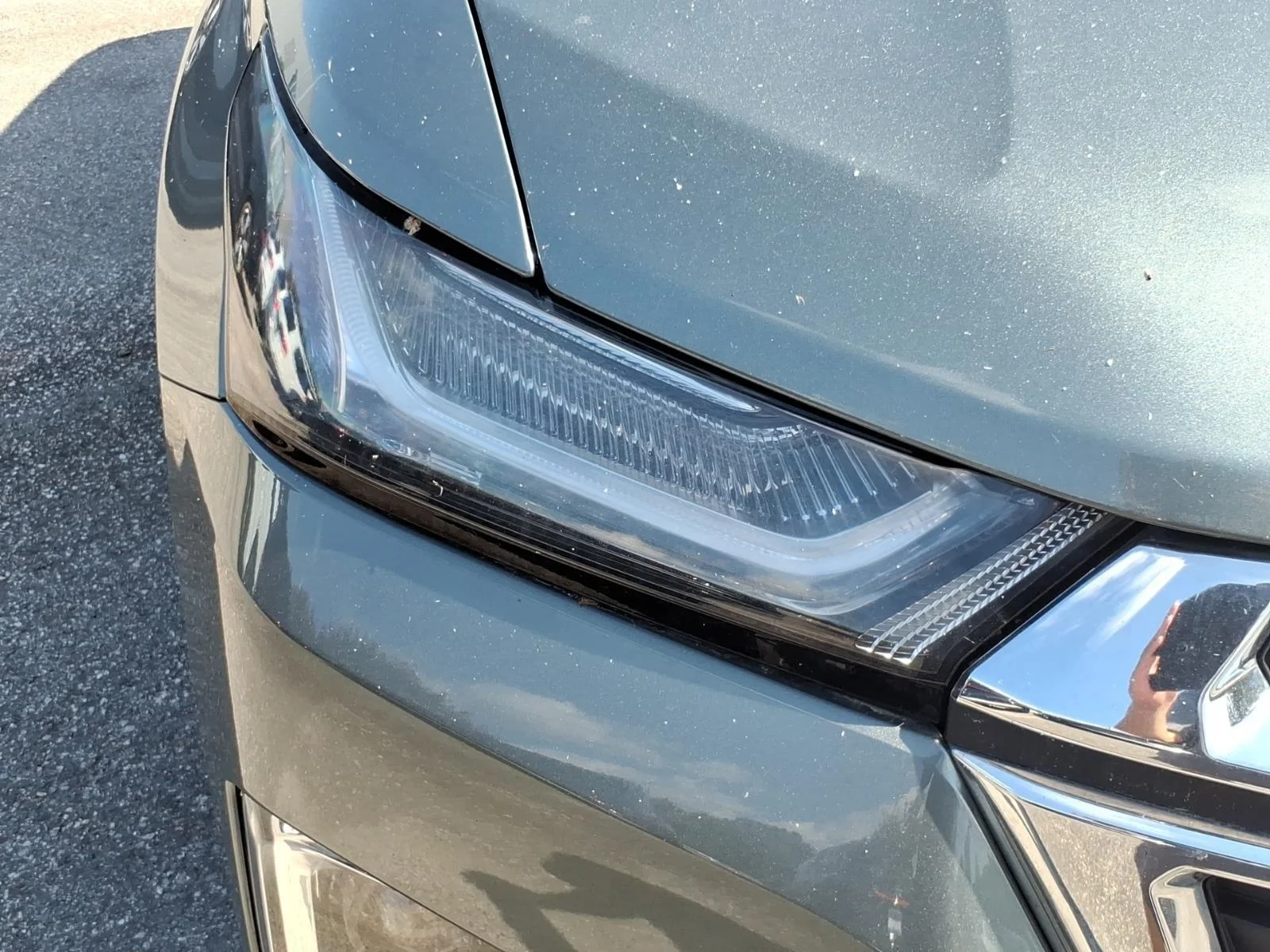 Used 2023 Silver Sage Metallic Chevrolet LT Cloth image 6