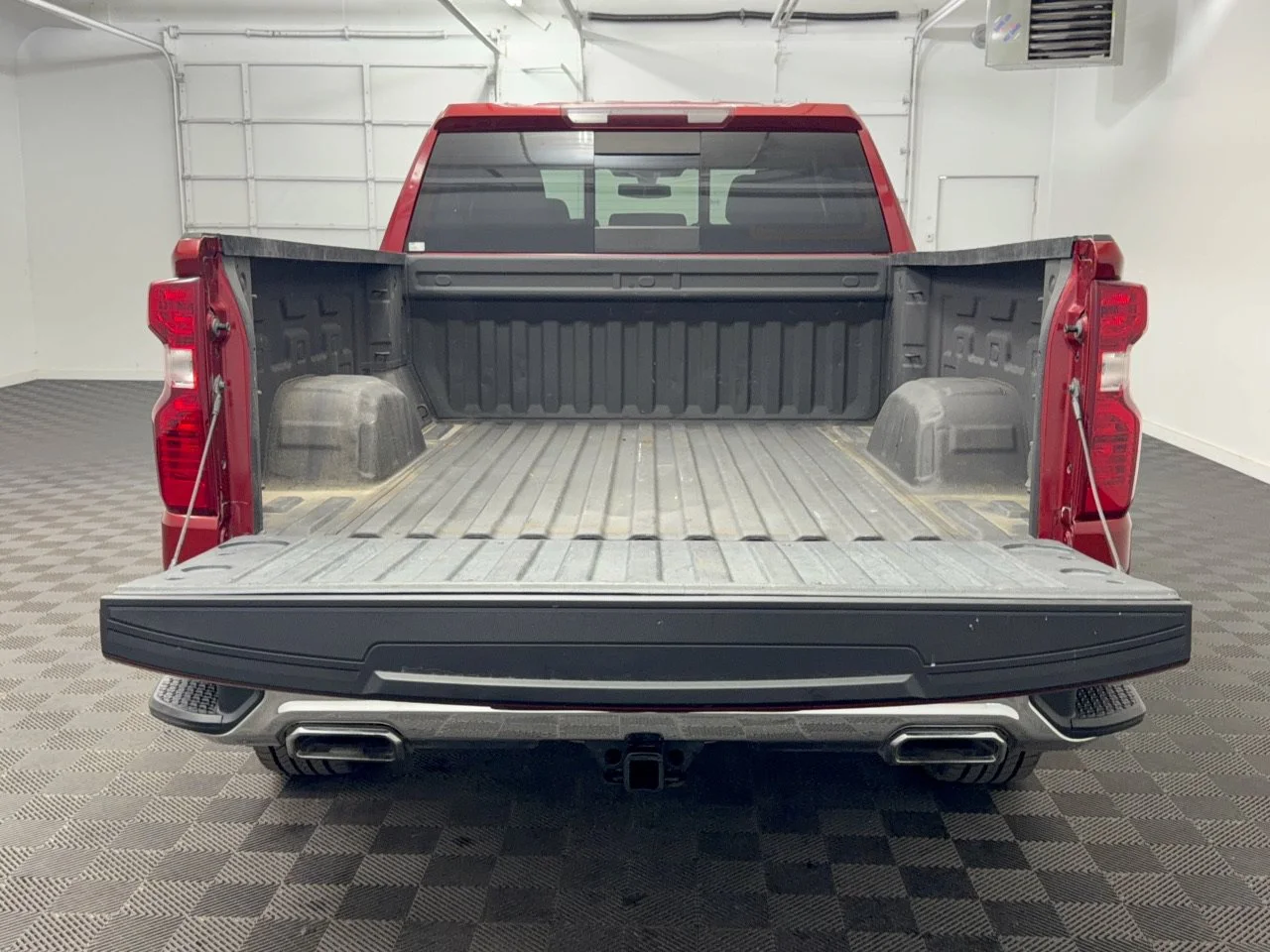 Used 2019 Cajun Red Tintcoat Chevrolet LT image 28