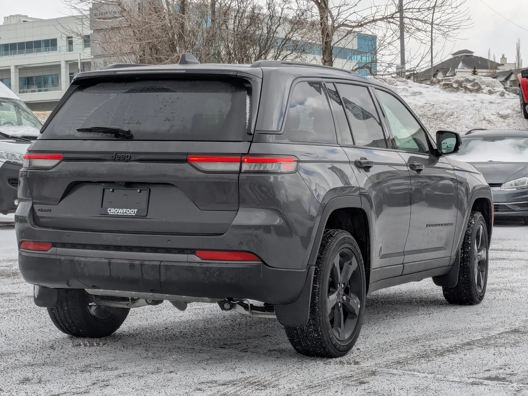 New 2026 Grey Jeep Altitude - - 4x4 - Altitude Appearance Package - Power Sunroof & More! image 8