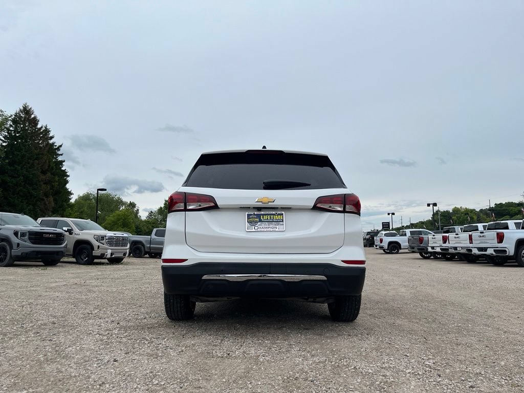 Used 2024 Summit White Chevrolet LT image 7