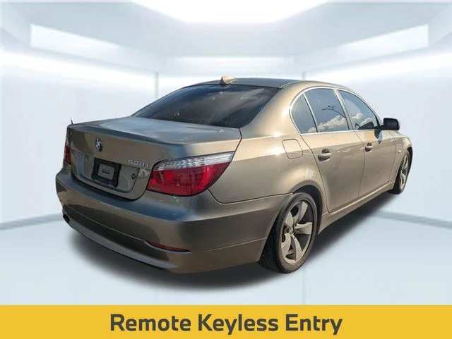 Used 2008 Silver BMW 528i image 2