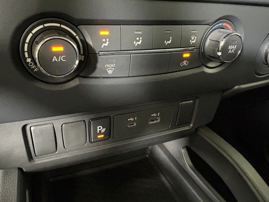 New 2026 Glacier White Nissan King Cab® S image 30