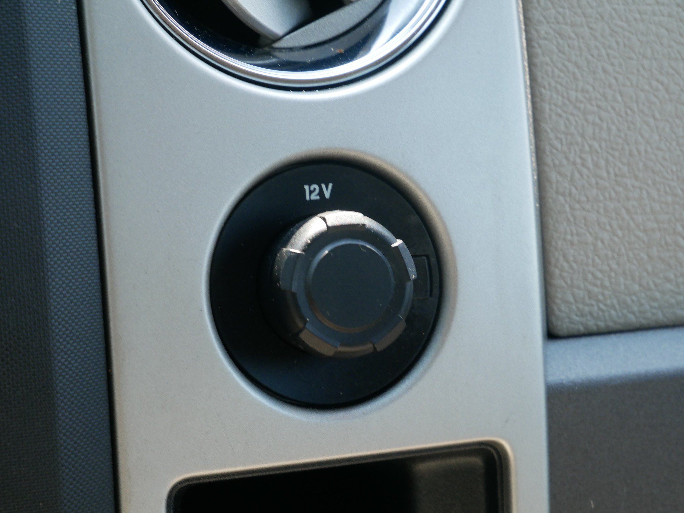 Used 2009 Blue Ford XLT image 25