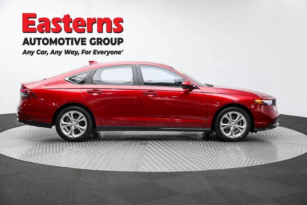 Used 2023 Red Honda LX image 4