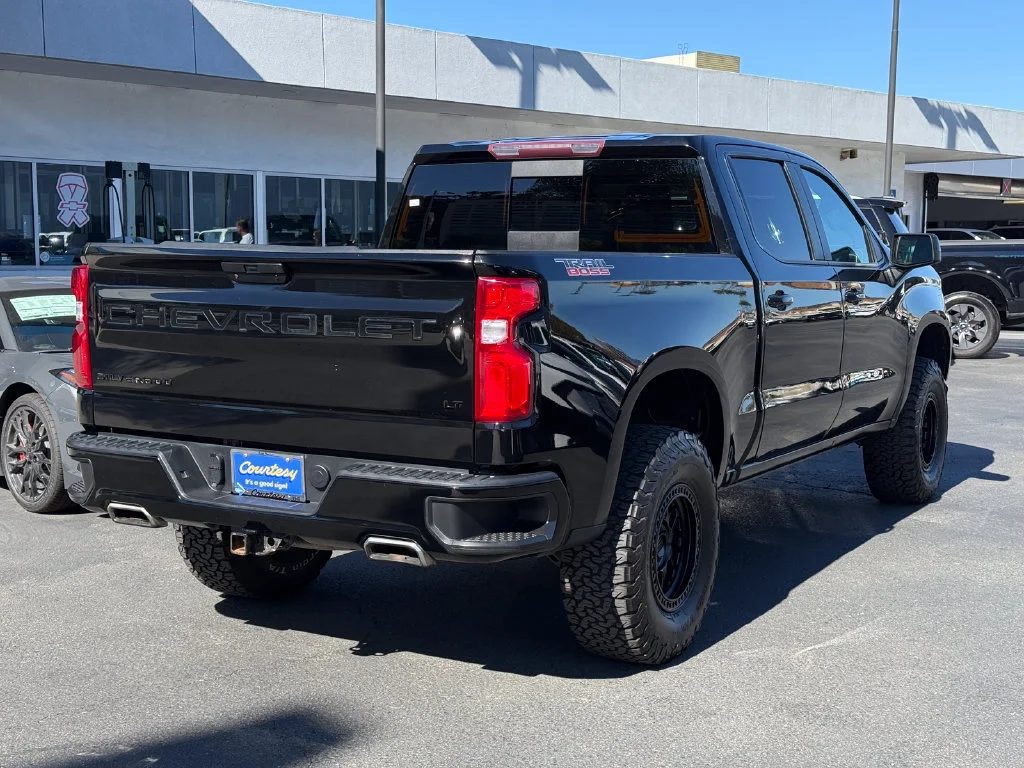 Used 2021 BLACK Chevrolet LT Trail Boss image 7