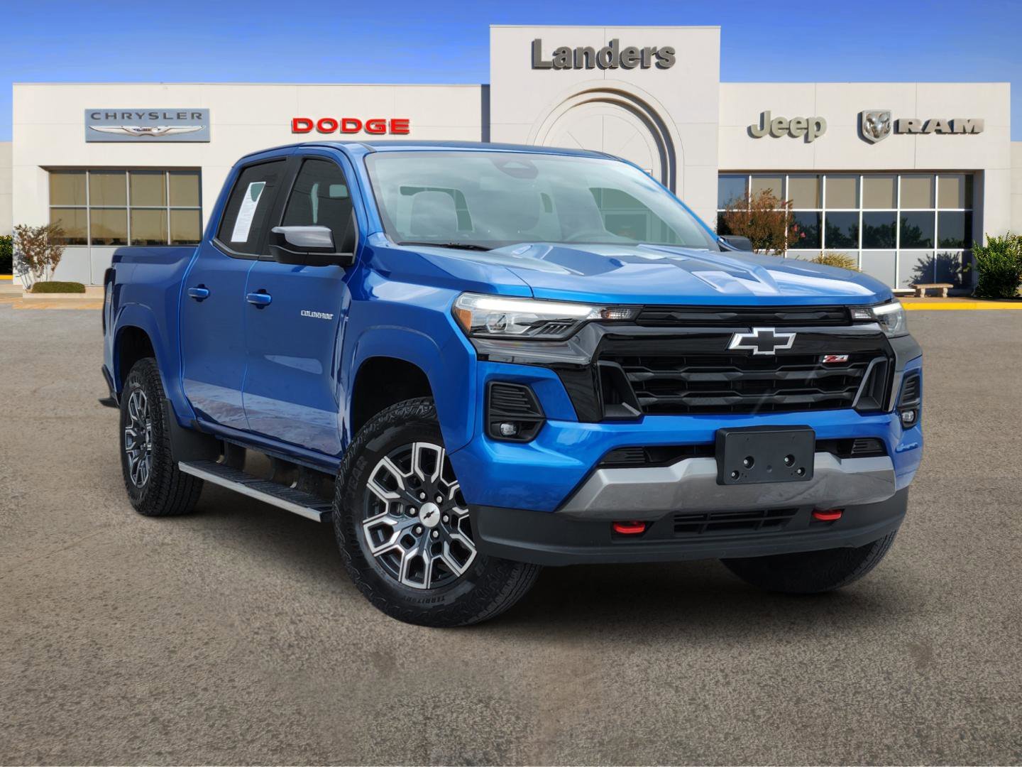 2023 Chevrolet Colorado 4WD Z71 Crew Cab Short Box's photo
