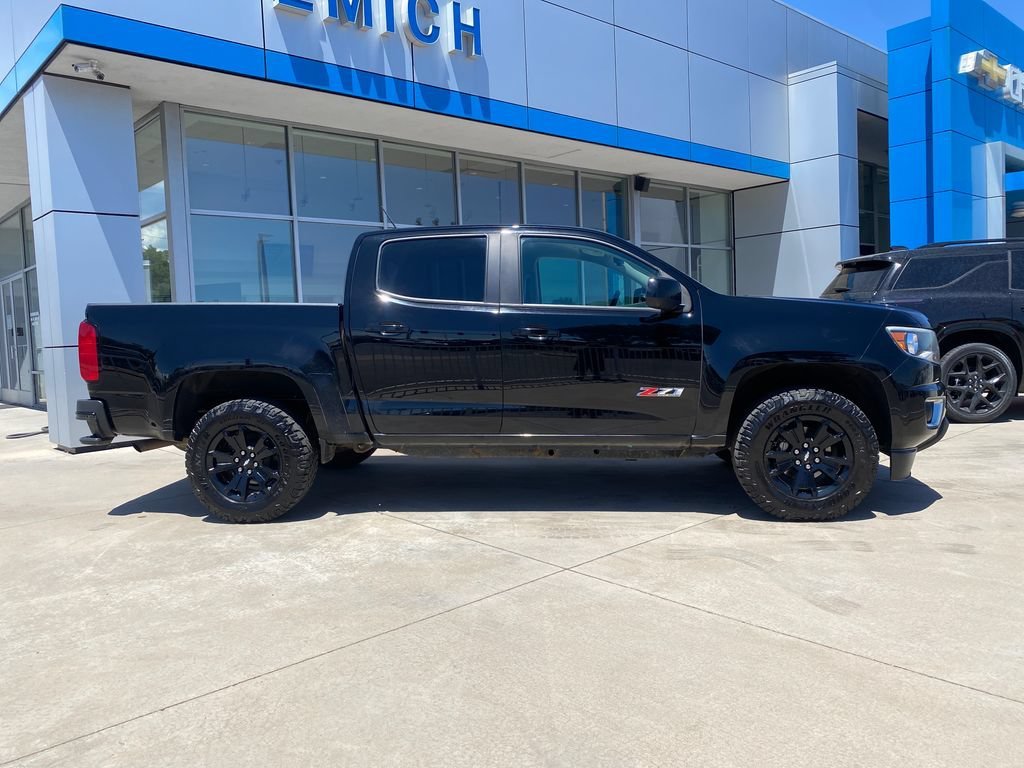 Used 2018 BLACK Chevrolet 4WD Z71 image 6