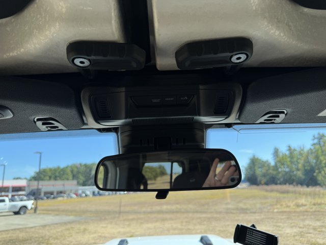 Used 2025 Bright White Clearcoat Jeep Mojave image 29