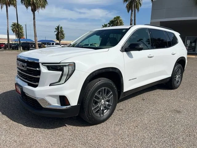 Used 2025 Summit White GMC Elevation image 3