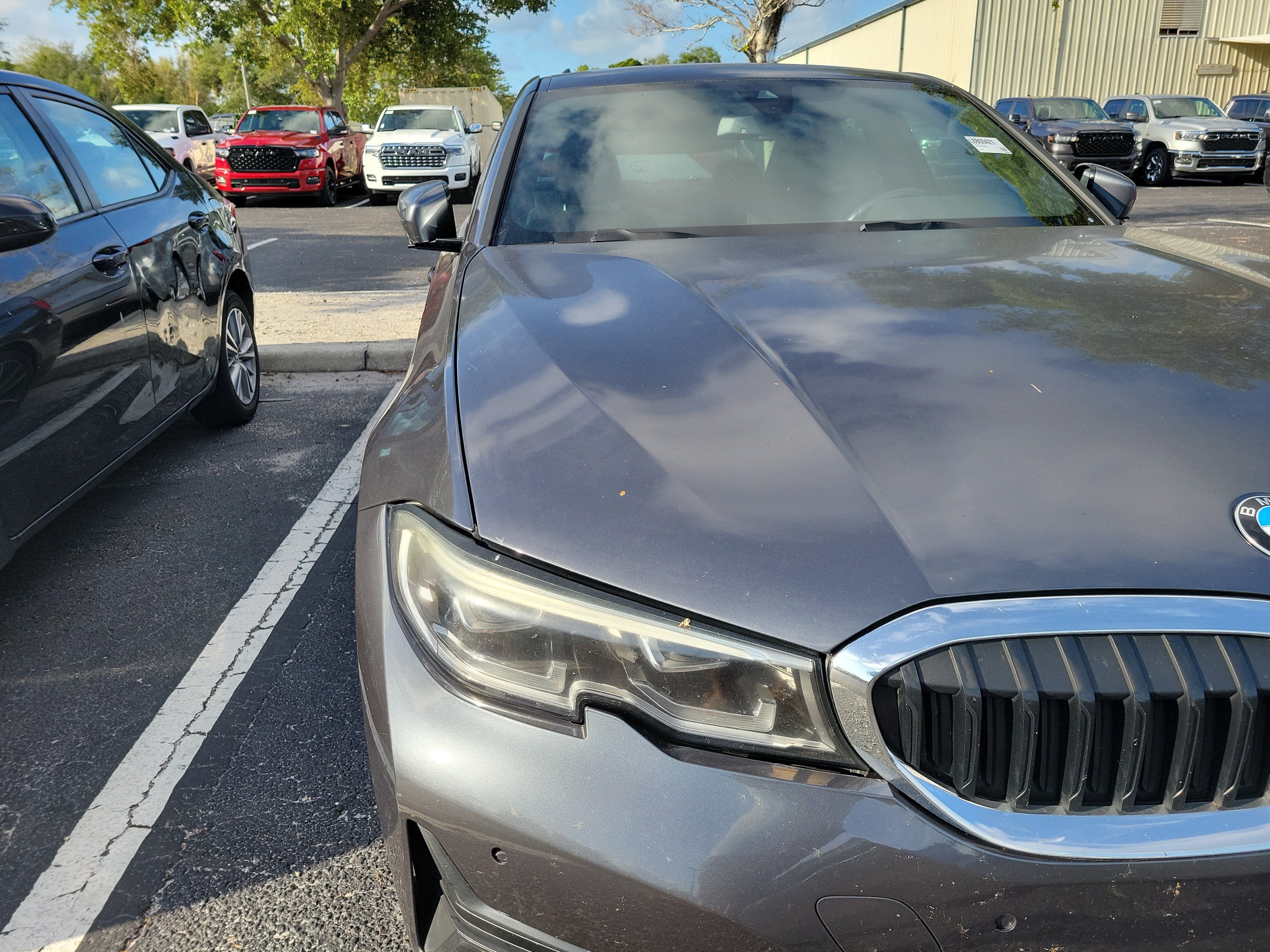 Used 2020 Mineral Gray Metallic BMW 330i image 6