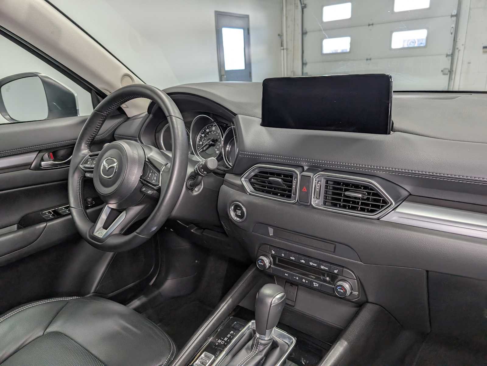 Used 2025 Rhodium White Metallic Mazda 2.5 S Preferred Package image 42