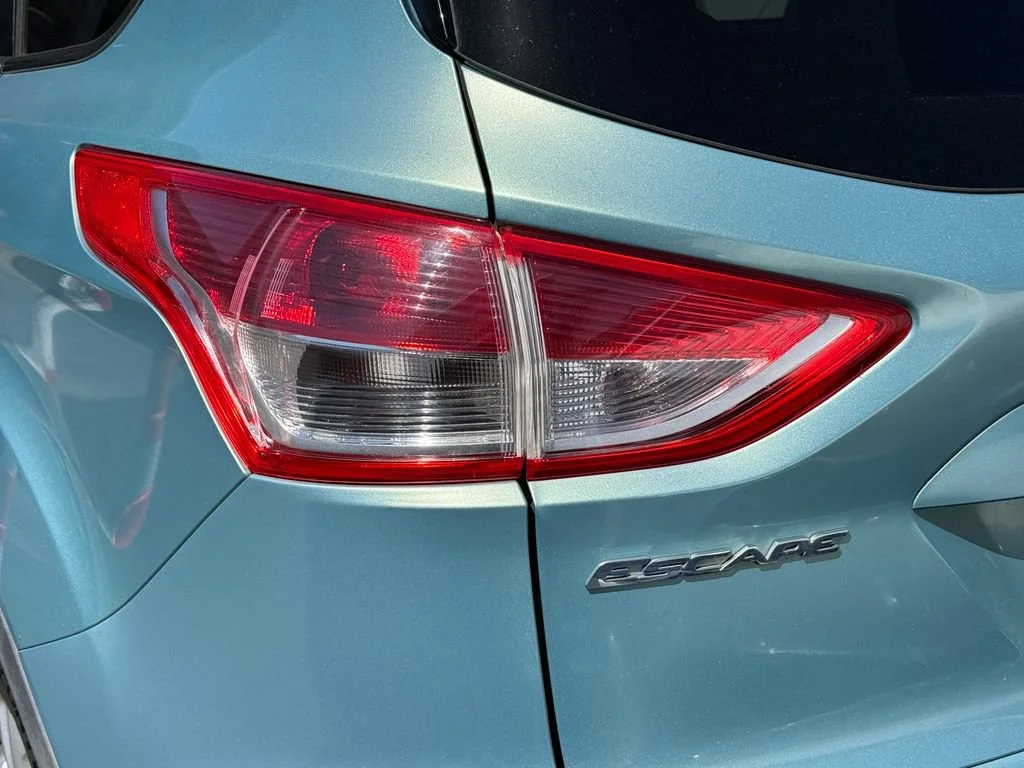 Used 2013 Green Ford SE image 6