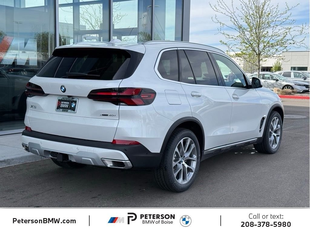 New 2026 Mineral White Metallic BMW xDrive50e image 5