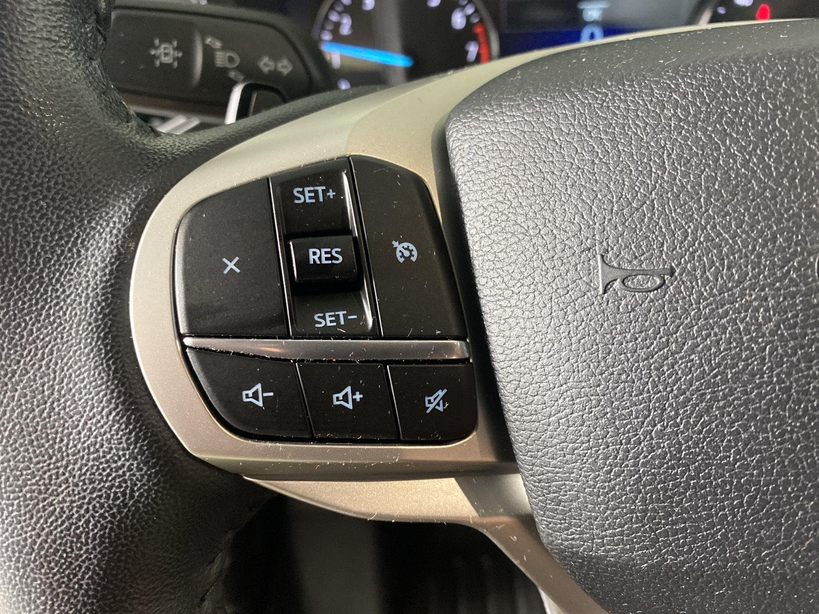 Used 2020 Agate Black Ford XLT image 18