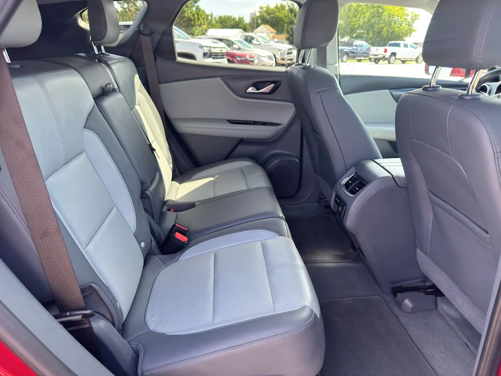 Used 2019 Cajun Red Tintcoat Chevrolet Base w/3LT image 17