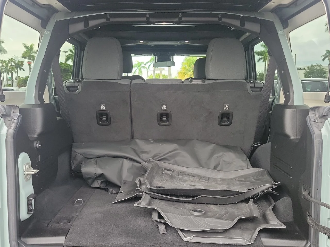 Used 2024 Gray Jeep Rubicon image 10