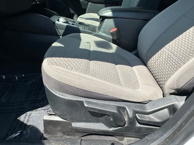 Used 2021 White Ford SE image 28