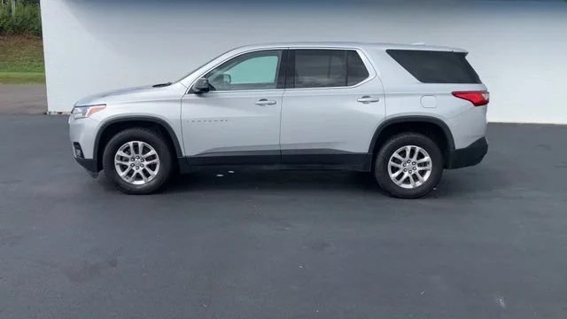 Used 2018 SILVER ICE METALLIC Chevrolet LS image 5