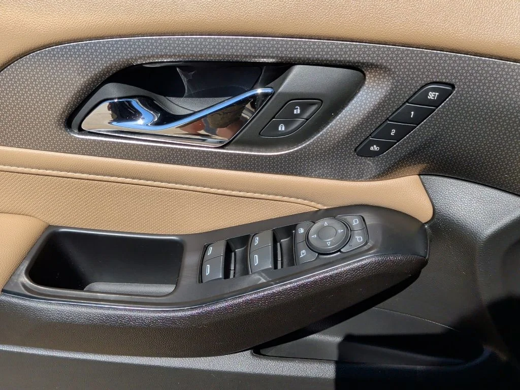 Used 2023 Gray Chevrolet Premier image 11