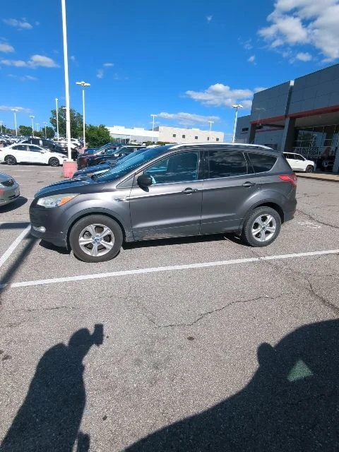 Used 2013  Ford SE image 3