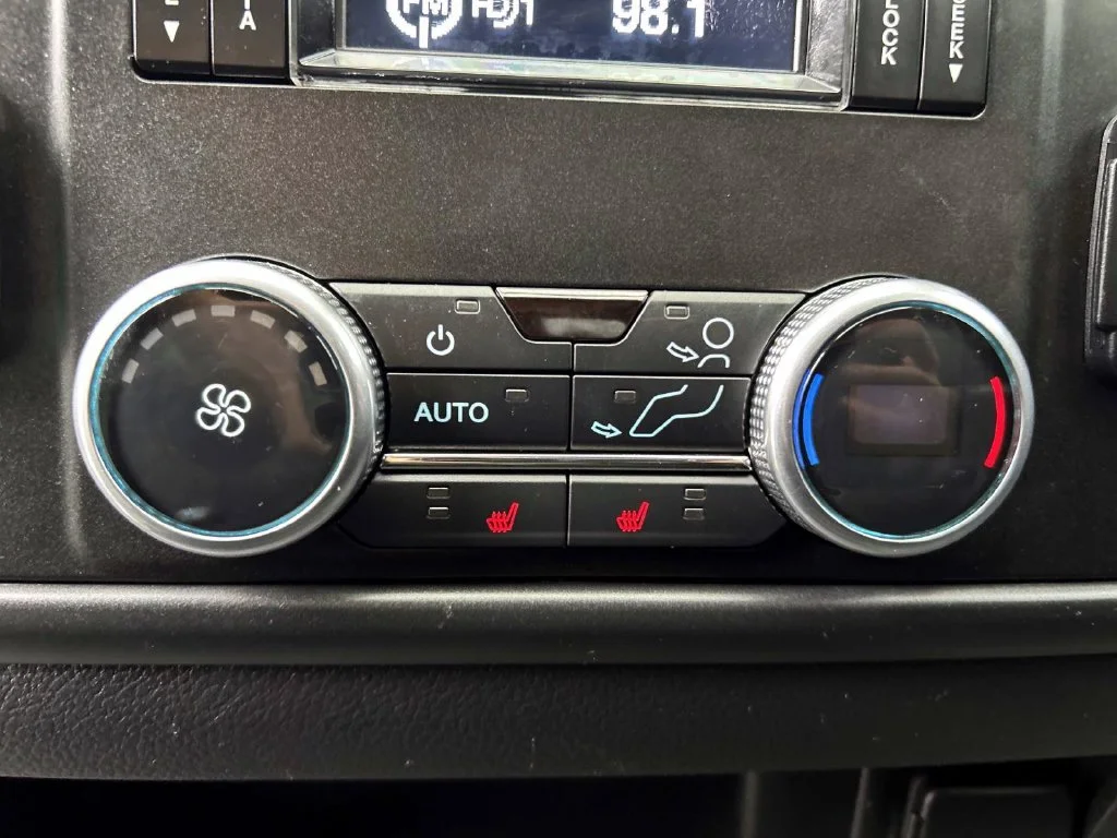Used 2021 White Metallic Ford Limited image 24