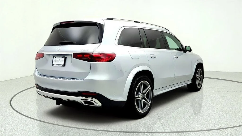 Used 2025 Cirrus Silver Metallic Mercedes-Benz GLS 450 4MATIC SUV w/ AMG® Line, Trailer Hitch & 5-Zone Climate image 5