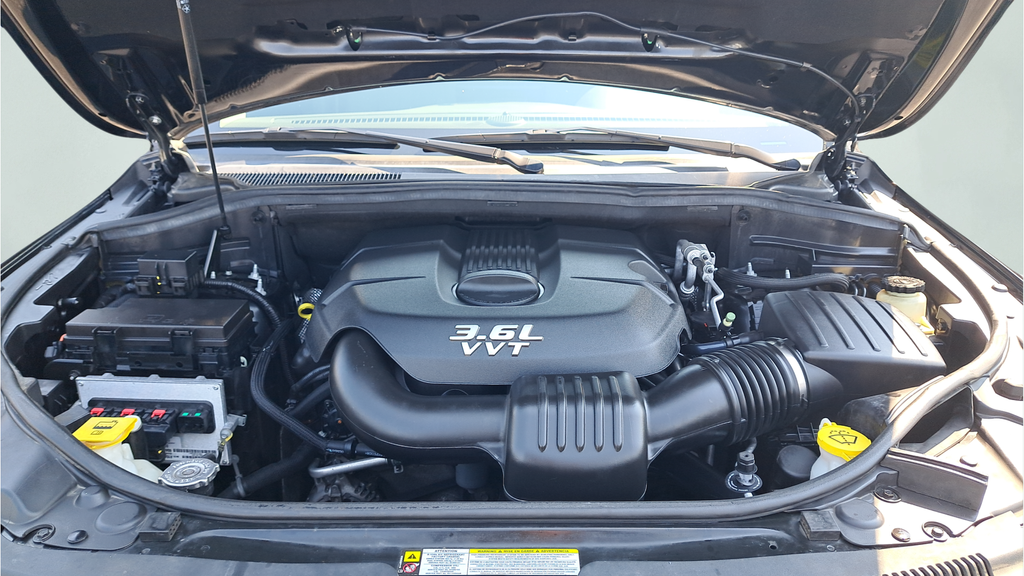 Used 2013 Black Jeep Altitude image 17
