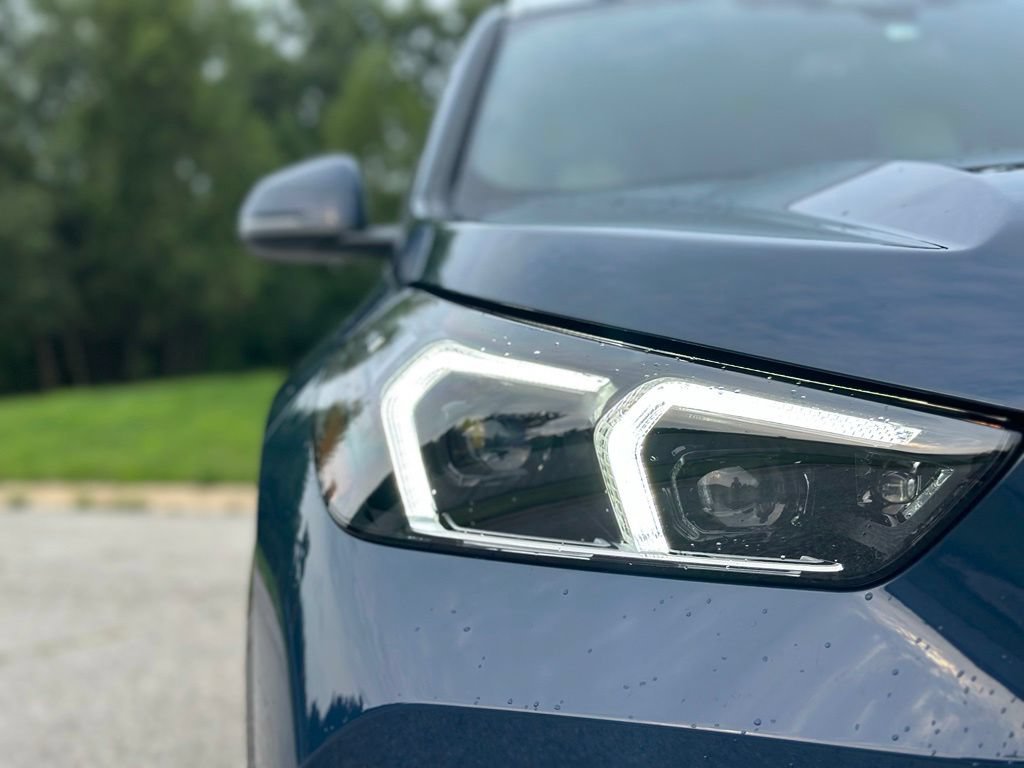 New 2027 Night Dusk Blue Metallic BMW  image 9