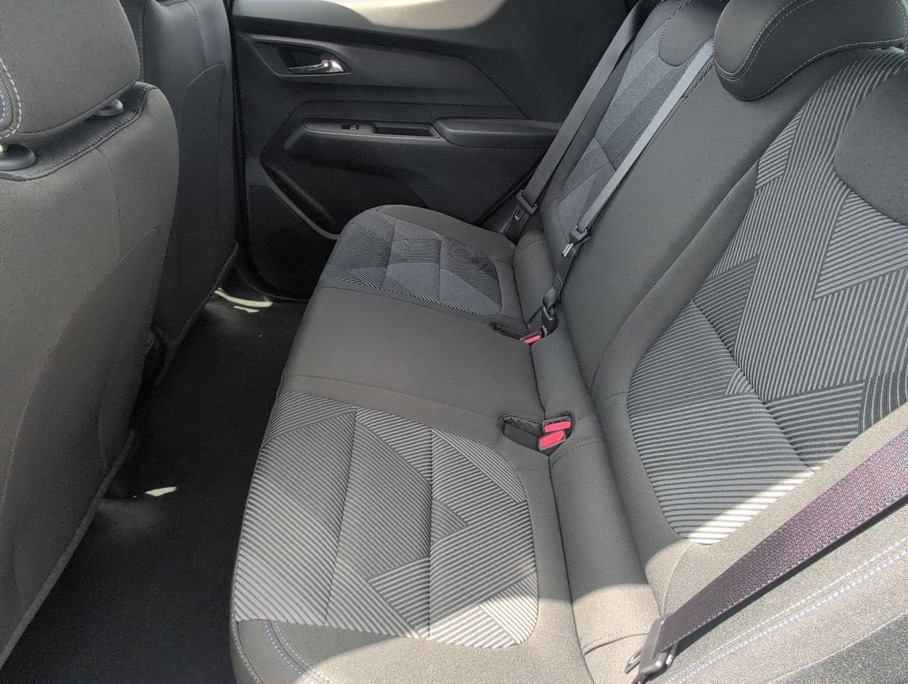 2027 Chevrolet Bolt LT - Photo 22
