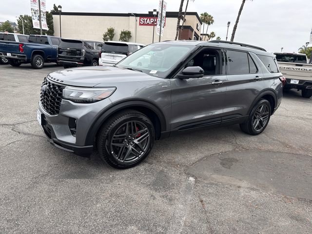 2025 Ford Explorer ST-LINE 4WD (PL535)'s photo