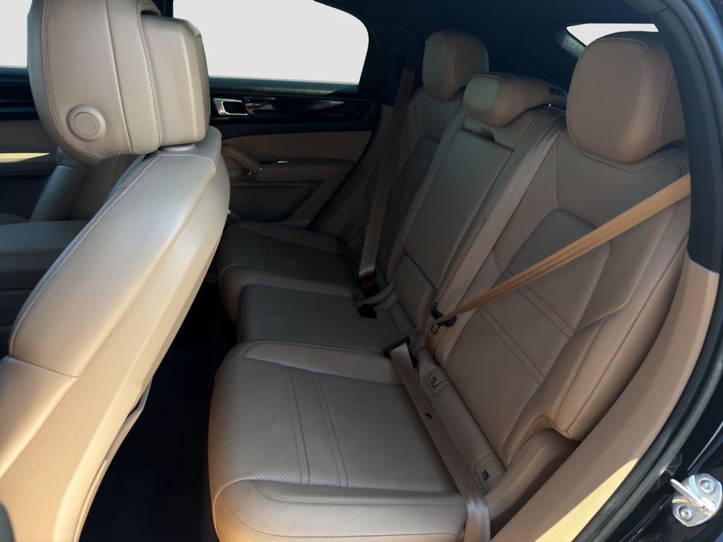 2022 Porsche Cayenne Coup Platinum Edition - Photo 13