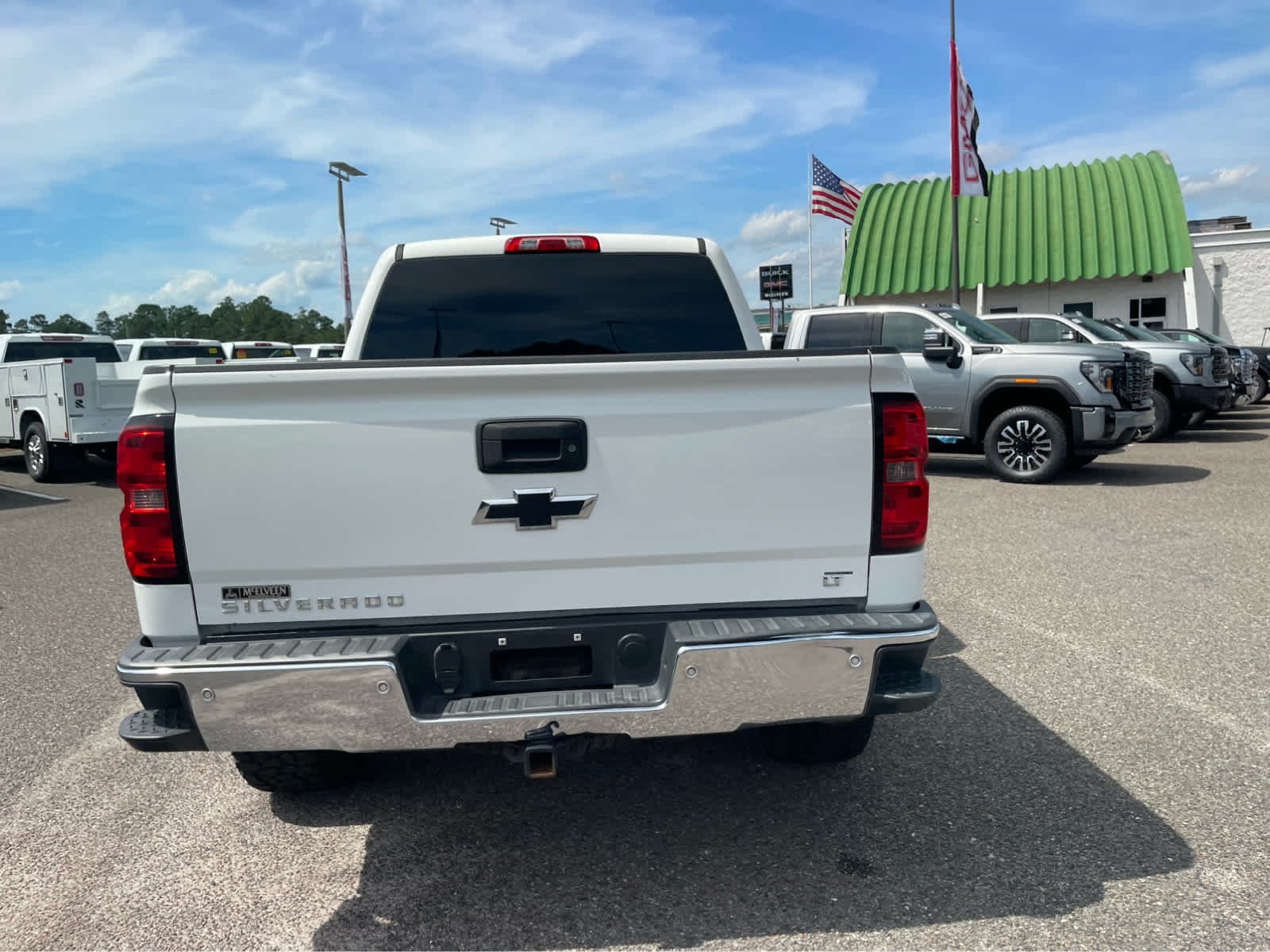 Used 2015 SUMMIT WHITE Chevrolet LT image 9