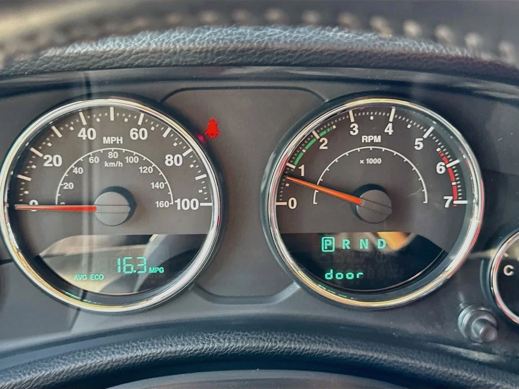 Used 2011 Red Jeep Sahara image 15