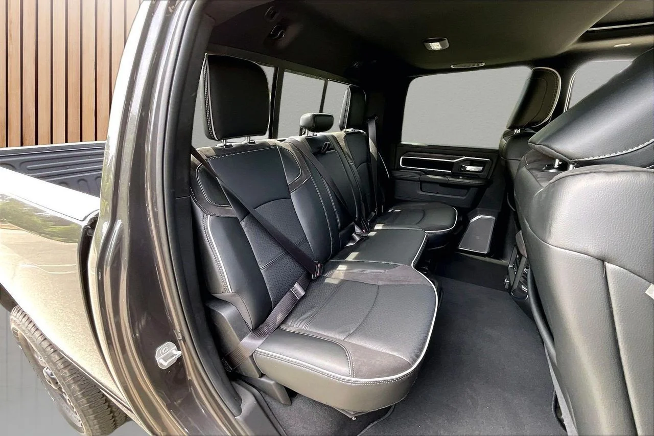 New 2026 Granite Crystal Metallic Clear-Coat Exterior Paint RAM Laramie image 42