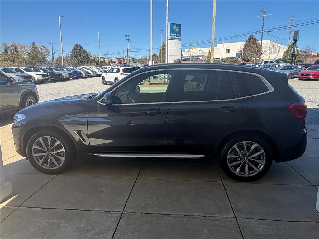 Used 2019 Dark Graphite Metallic BMW xDrive30i image 4