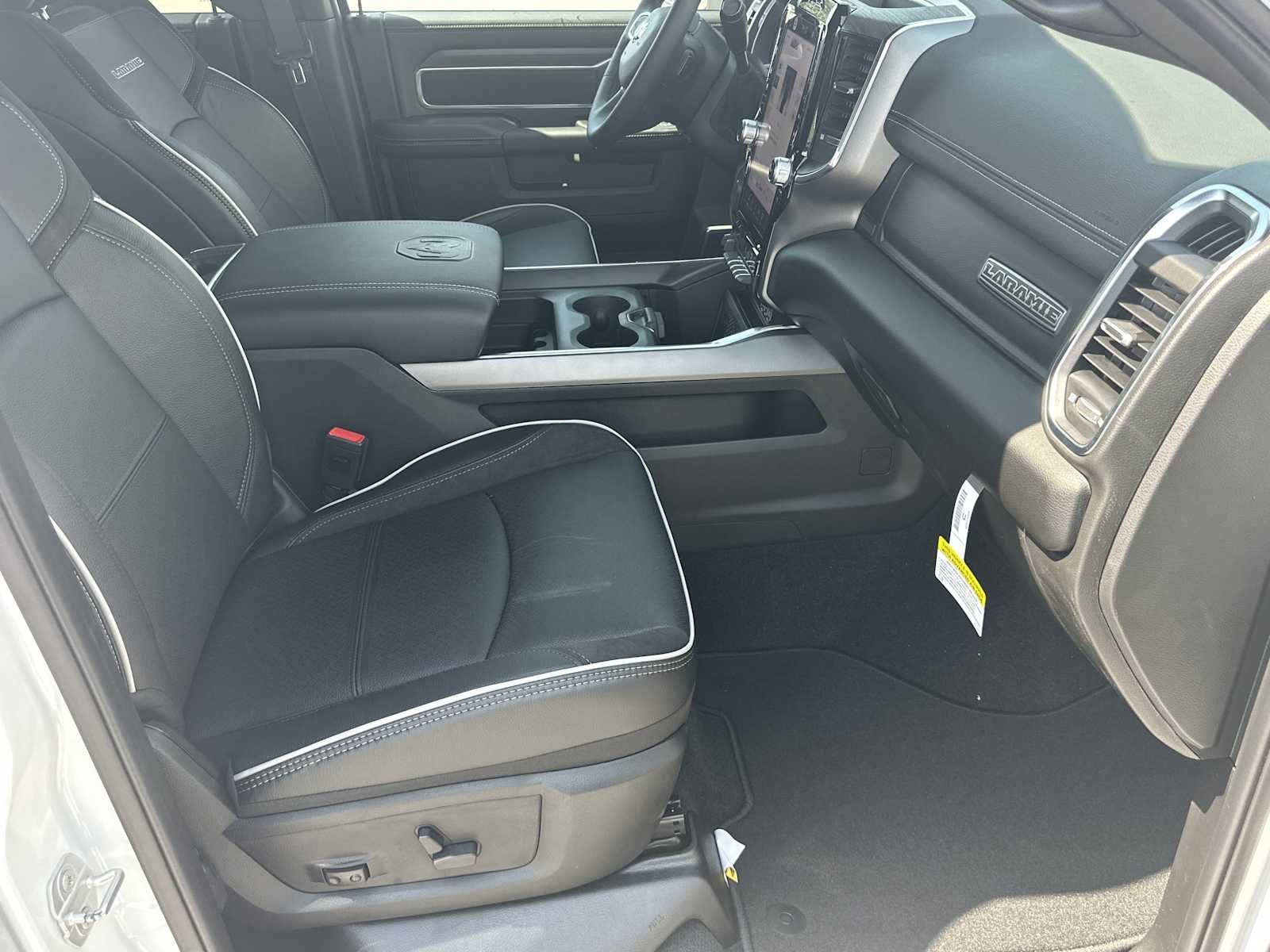 New 2026 Bright White Clear-Coat Exterior Paint RAM Laramie image 13