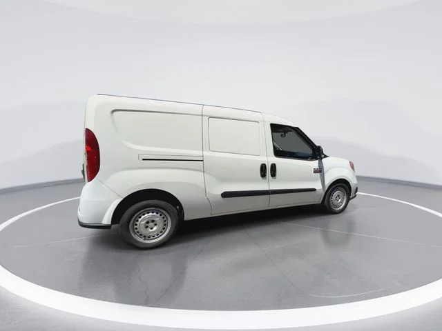 Used 2022 White Ram Base image 11