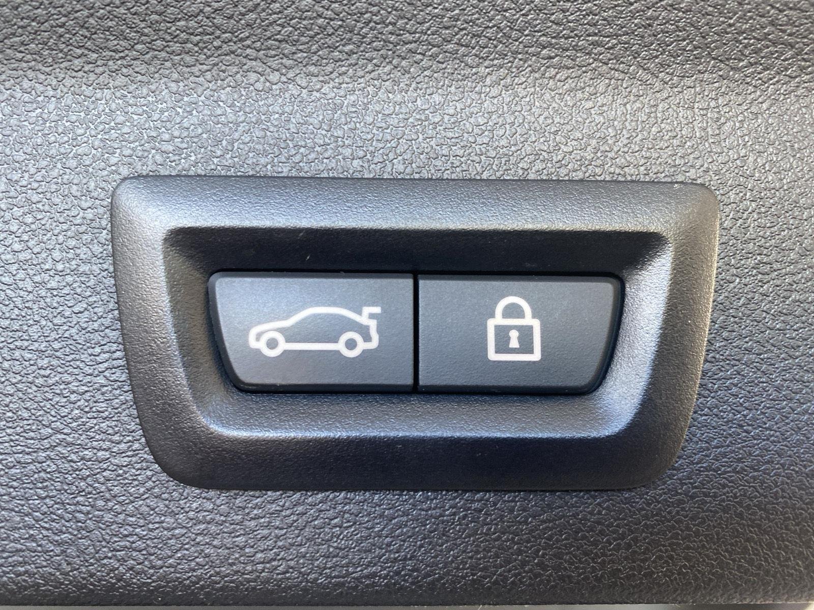 Used 2023 Skyscraper Gray Metallic BMW xDrive30i image 8