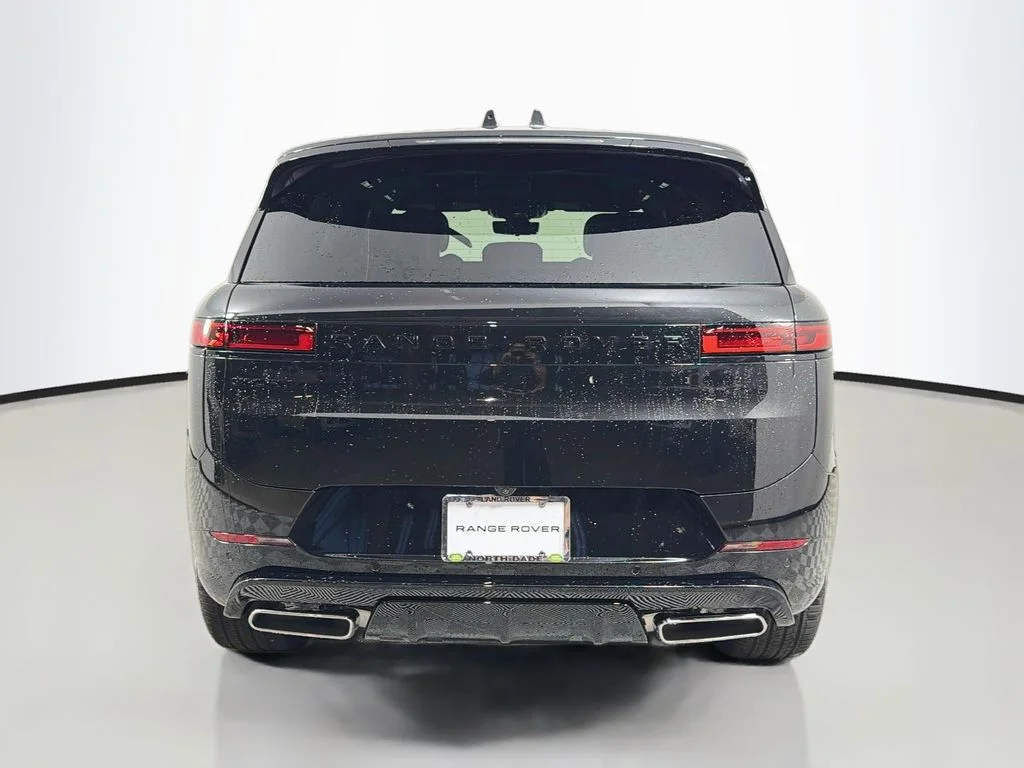 New 2027 Santorini Black Land Rover Dynamic SE image 6